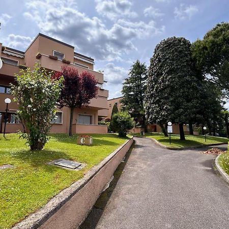 Prestige Garda Home - La Madonnina Пескьера-дель-Гарда Экстерьер фото